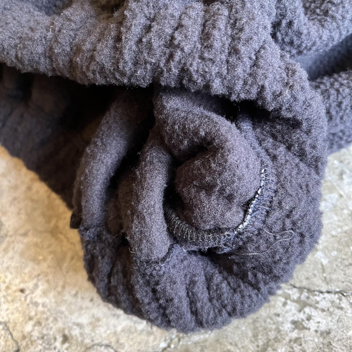 画像5: 【WONDERGROUND】NYLON ELBOW PATCH FLEECE SHORT ZIP ANORAK HOODIE / BLACK / OS (5)