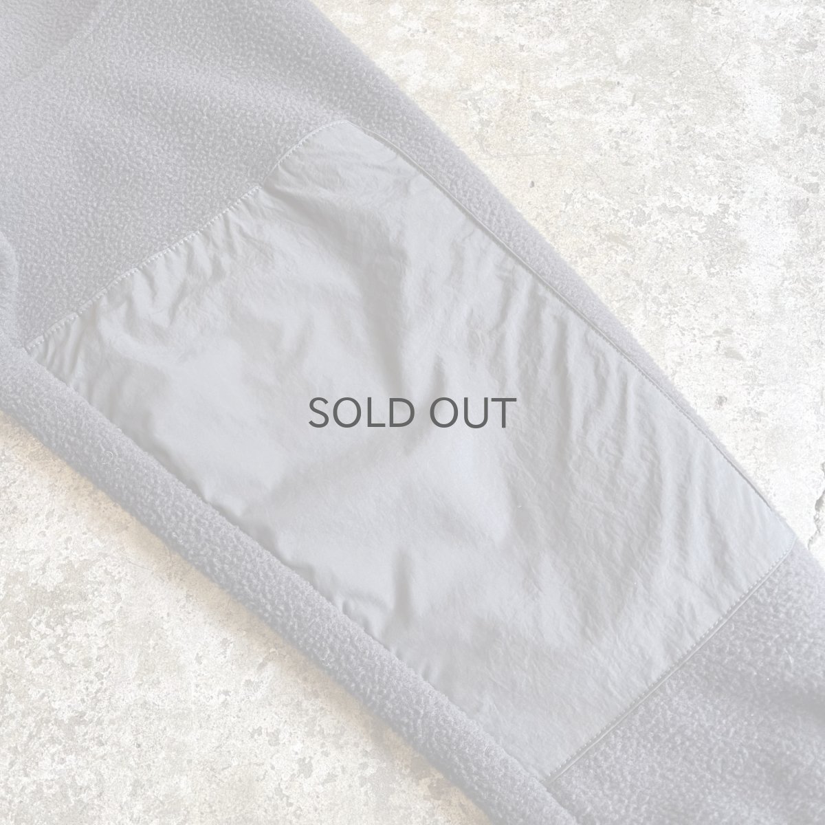 画像13: 【WONDERGROUND】NYLON ELBOW PATCH FLEECE SHORT ZIP ANORAK HOODIE / BLACK / OS (13)