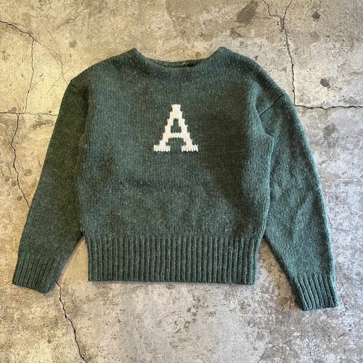 画像1: OLD FRONT POINT LOGO DESIGN COLOR LETTERED KNIT SWEATER / Ladies M (1)