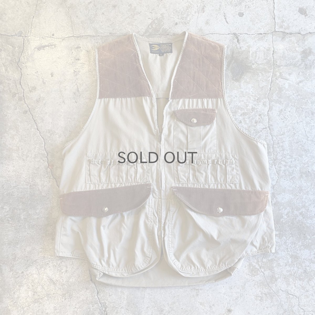 画像1: BACK POCKET DESIGN POINT CORDUROY HUNTING VEST / Ladies M (1)