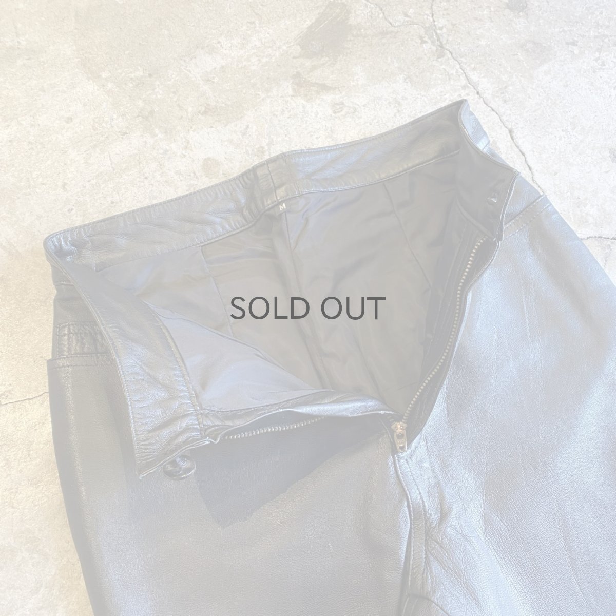 画像6: BLACK COLOR TIGHT STRAIGHT LEATHER PANTS / W26 (6)