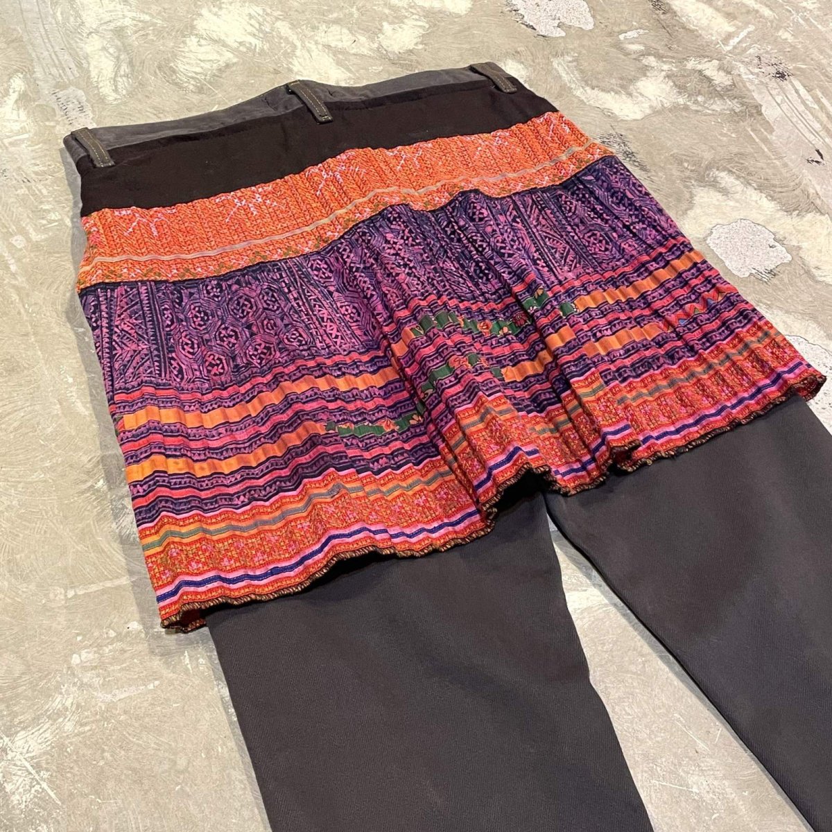 画像9: 【Wiz&Witch】"DIRTY BEAUTIFUL" BACK AFGHAN SKIRT DENIM PANTS / W32 (9)