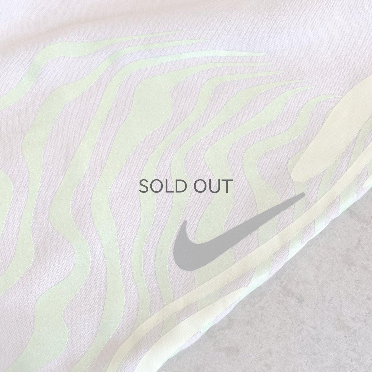 画像8: 【NIKE】FRONT POCKET SHOULDER PRINTED DESIGN L/S SWEAT / Ladies M(L)  (8)