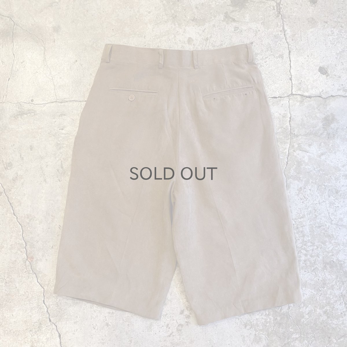 画像2: FAUX SUEDE LEATHER 2 TUCK DESIGN SLACKS HALF PANTS / W29 (2)