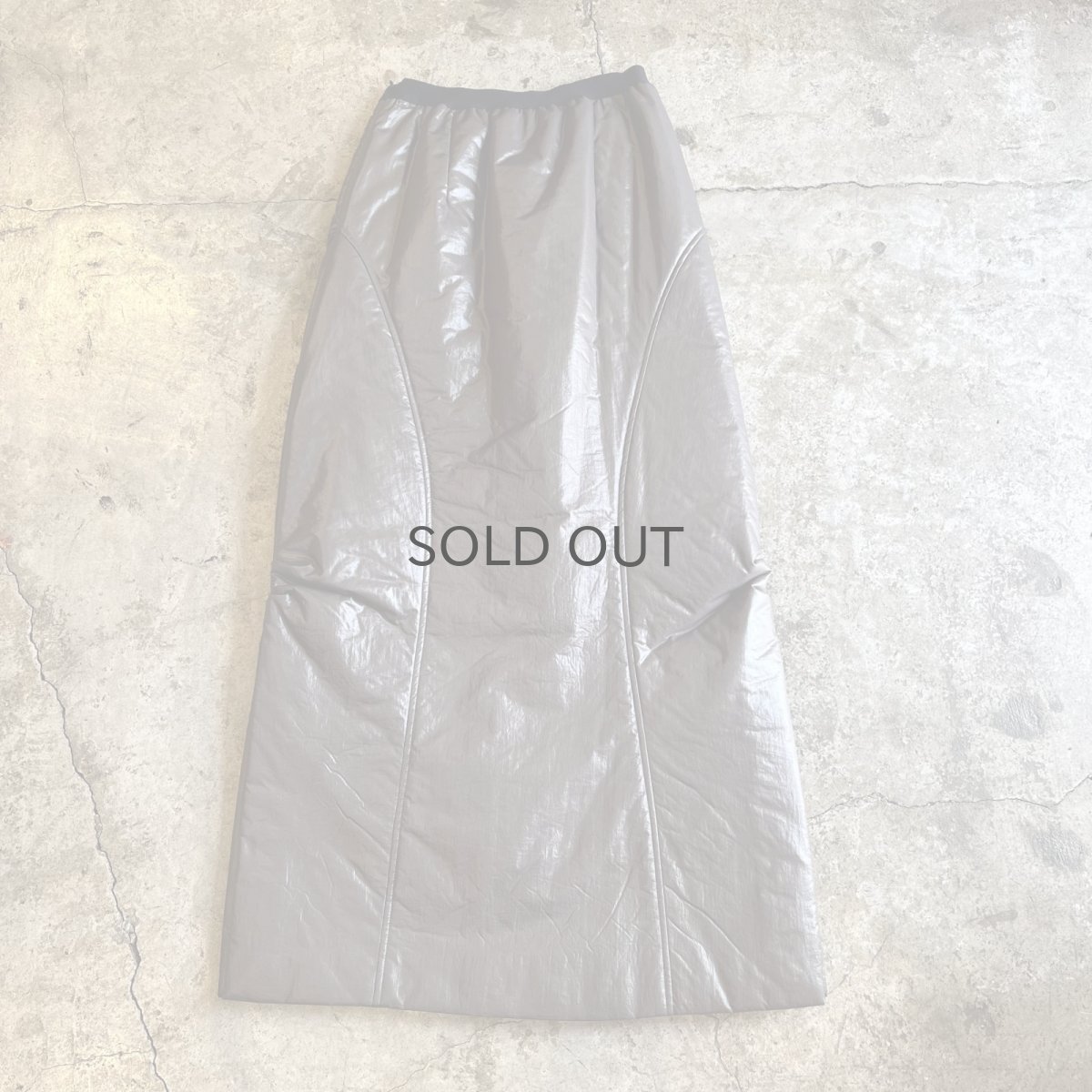 画像2: DOUBLE POCKET DESIGN SIDE SLIT QUILTING SKIRT / W23~W31 (2)