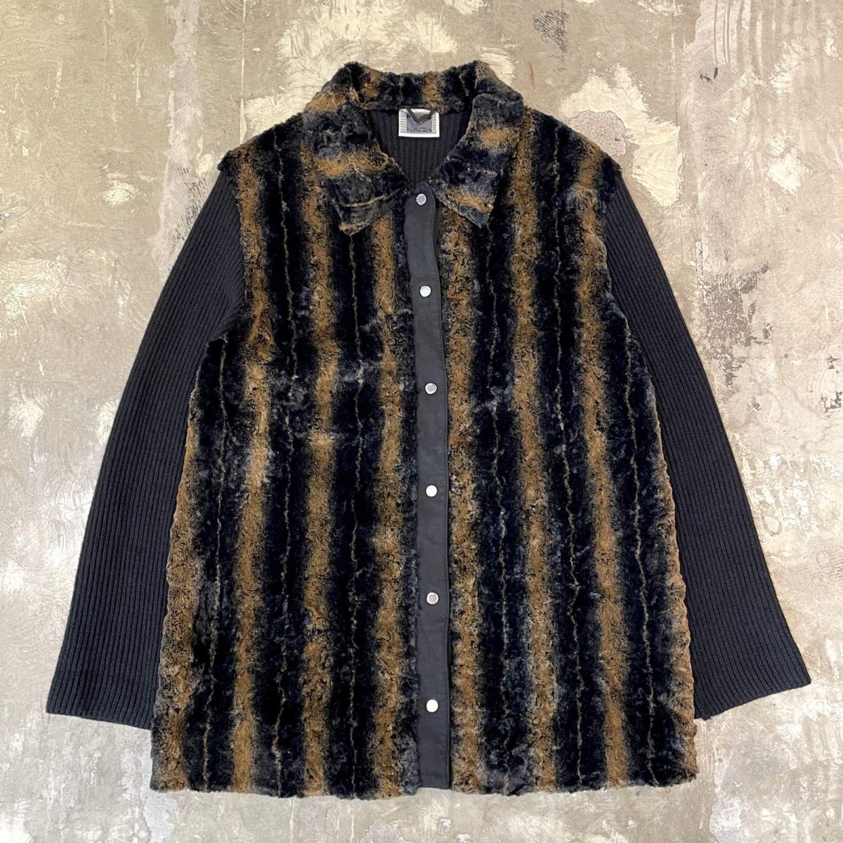 画像1: STRIPE PATTERN FAUX FUR SWITCHED KNIT SHIRT JACKET / Mens M~L / MADE IN ITALY (1)