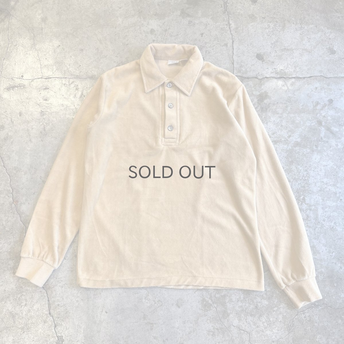 画像1: BEIGE COLOR FRONT BUTTON DESIGN VELVET L/S POLO TOPS / Ladies M (1)