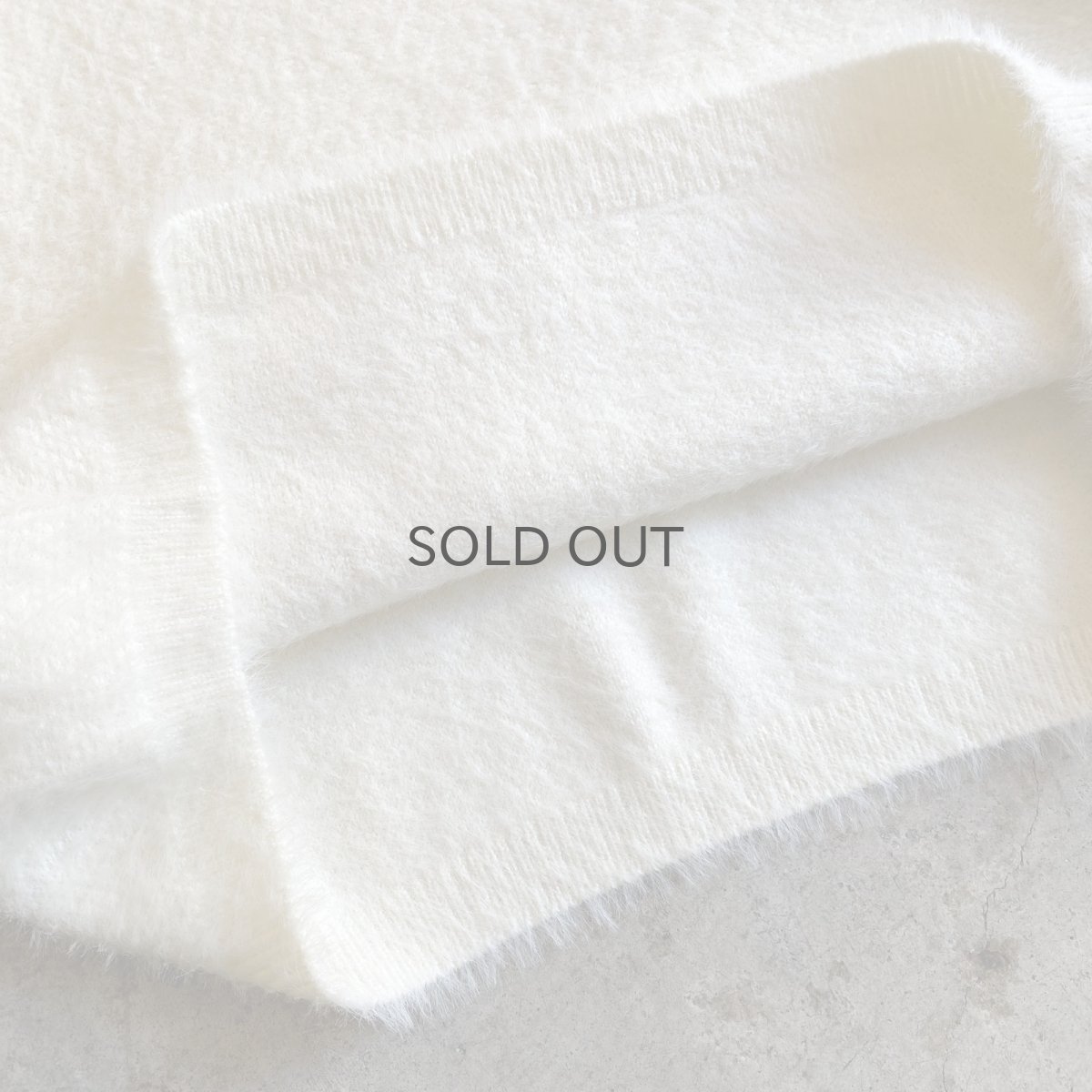 画像8: WHITE COLOR SHORT SHAGGY DESIGN SHOULDER KNIT TOPS / Ladies M (8)