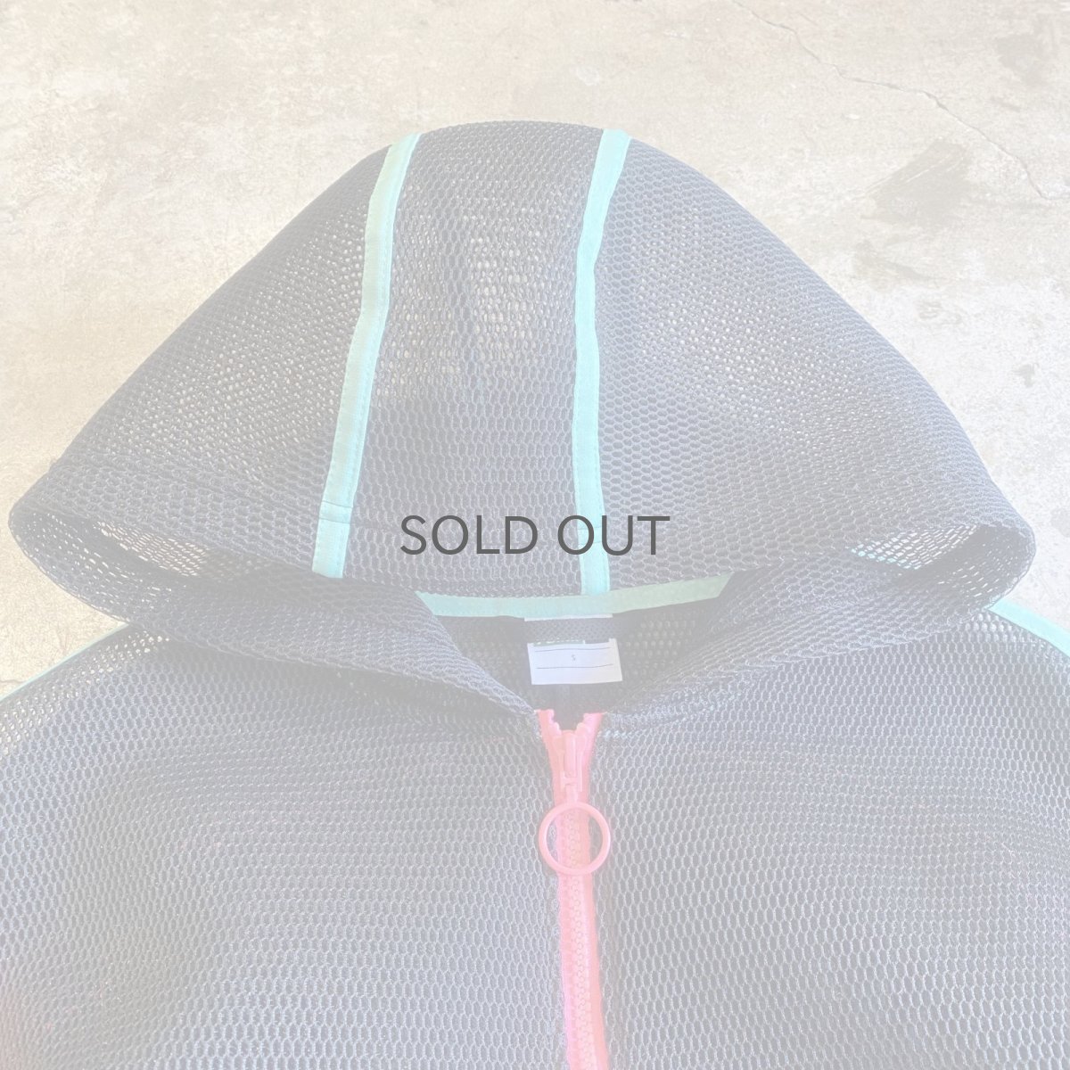 画像4: 【PUMA】PIPING NEON COLOR MESH DESIGN ZIP UP HOODIE / Ladies S(M) (4)