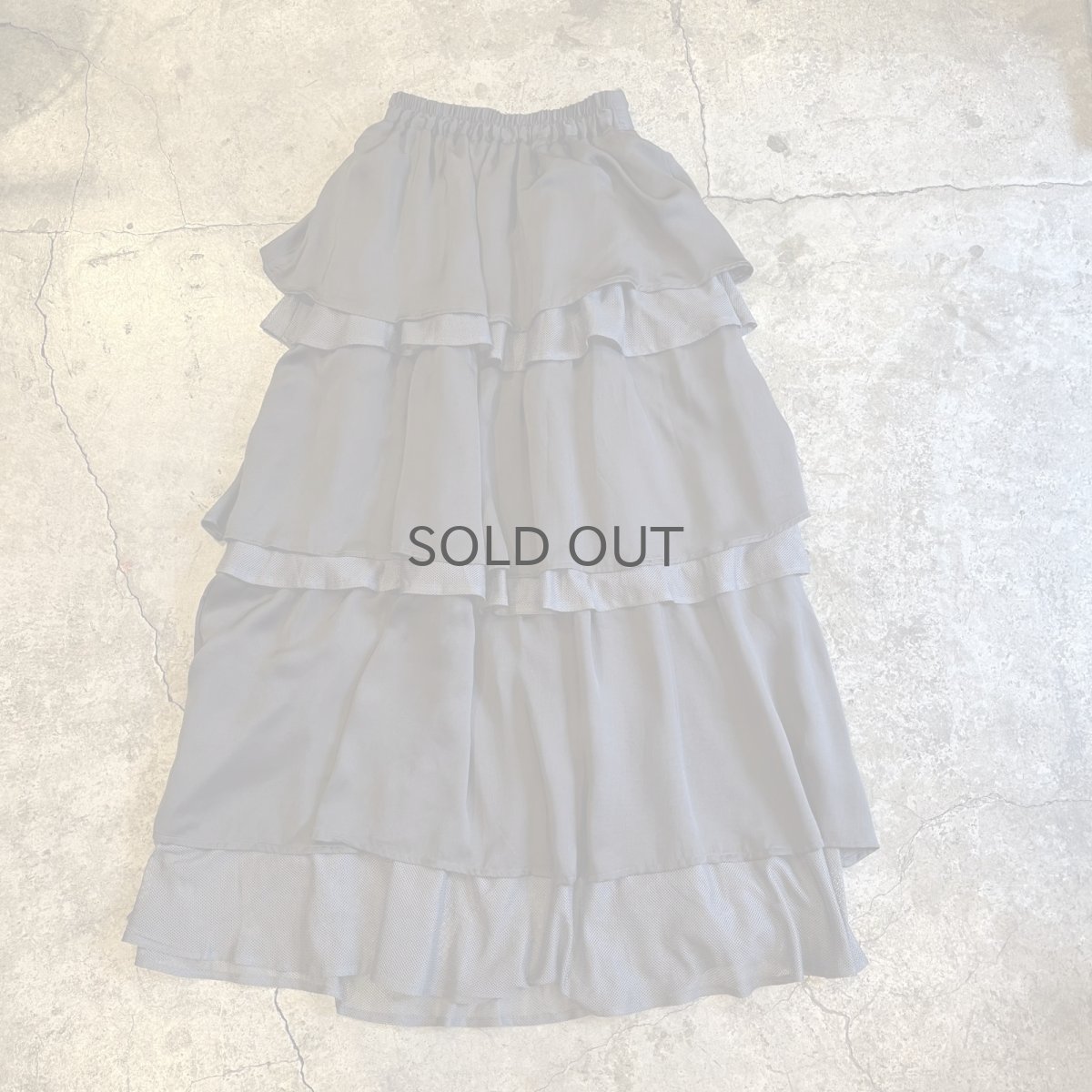 画像2: GREY COLOR TIERED DESIGN LONG SKIRT / W22~W31 (2)