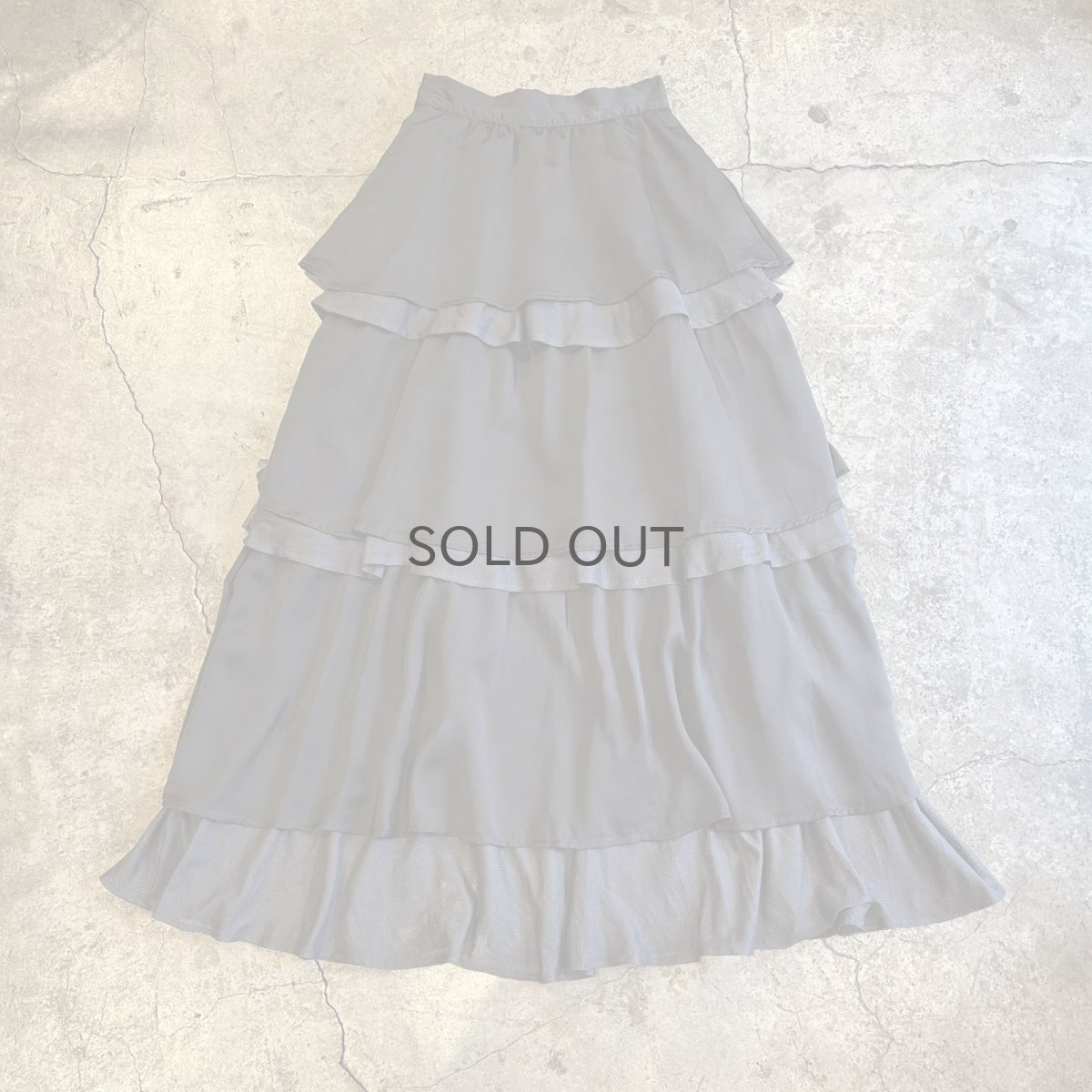 画像1: GREY COLOR TIERED DESIGN LONG SKIRT / W22~W31 (1)