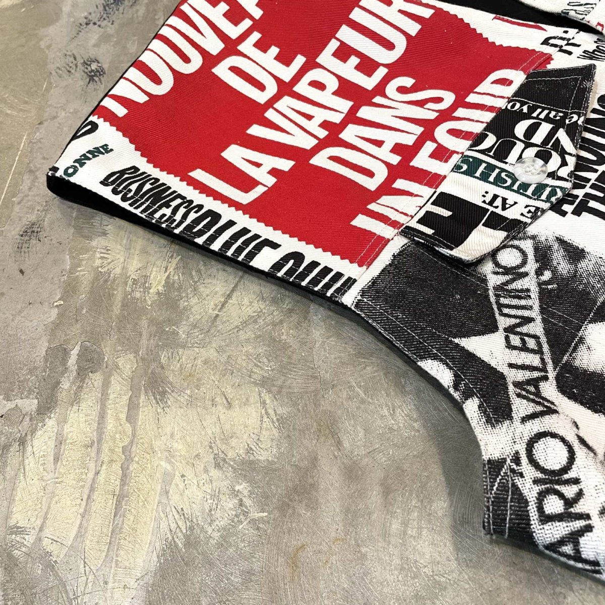 画像7: FRONT NEWSPAPER GRAPHIC PATTERN VEST / Mens L (7)