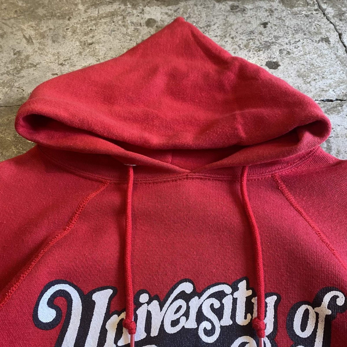 画像4: 70's "CHAMPION" PRINTED DESIGN RED COLOR SWEAT HOODIE / Ladies S(M) (4)