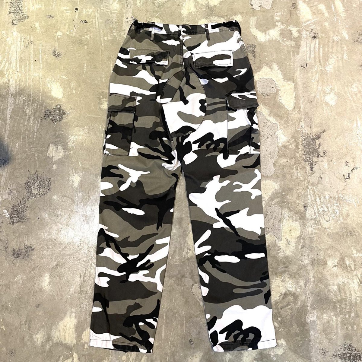 画像2: ALL OVER MONOCHROME CAMOUFLAGE PATTERN CARGO PANTS / W30 (2)