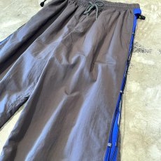 画像4: 【WONDERGROUND】SIDE COLOR LINE LACE UP PANTS / OS (4)