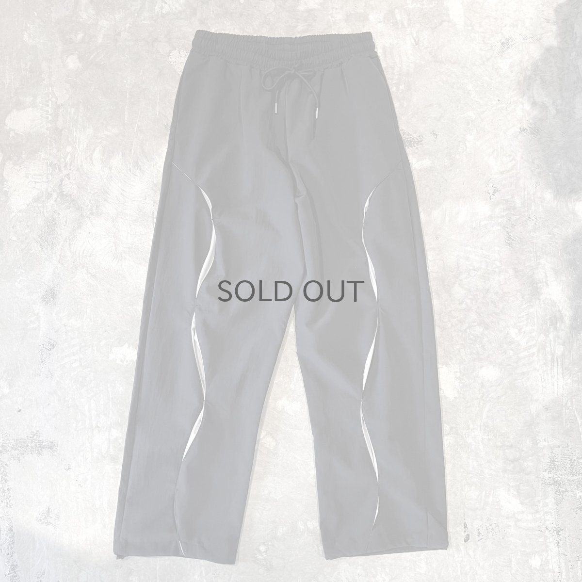 画像1: 【WONDERGROUND】WAVE NOTCH PATTERN NYLON PANTS / BLACK / OS (1)