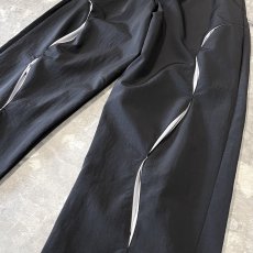 画像6: 【WONDERGROUND】WAVE NOTCH PATTERN NYLON PANTS / BLACK / OS (6)