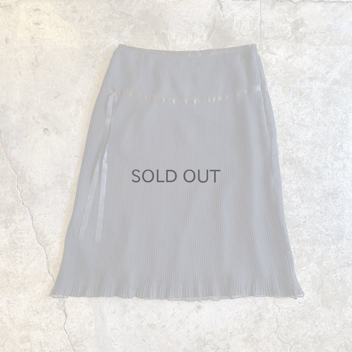 画像1: BLACK COLOR ONE WAY PLEATS DESIGN SHEER SKIRT / W26 (1)
