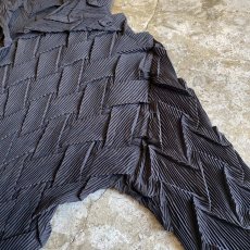画像9: CROSS PATTERN STRETCHY PLEATS DESIGN SHORT L/S SHIRT / Ladies M (9)
