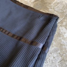 画像5: BLACK COLOR ONE WAY PLEATS DESIGN SHEER SKIRT / W26 (5)