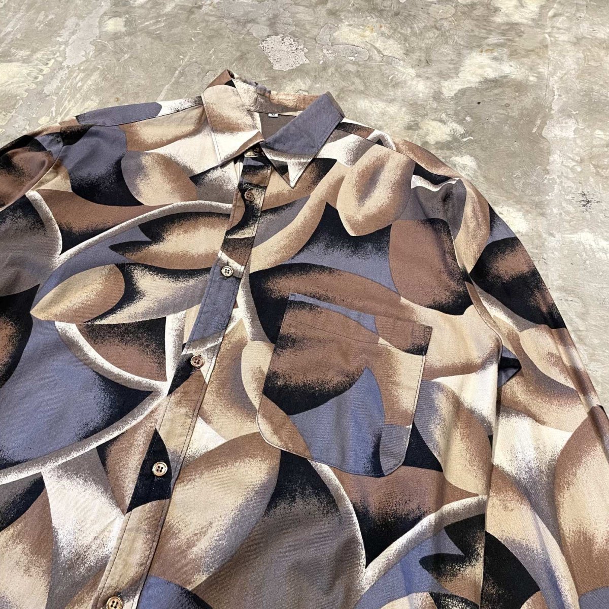 画像4: ALL OVER ARTISTIC PATTERN L/S SHIRT / Mens M(L) (4)