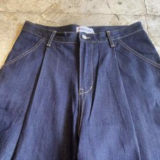 画像4: 【WONDERGROUND】INDIGO DENIM BERMUDA TUCK PANTS / OS (4)