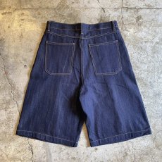 画像2: 【WONDERGROUND】INDIGO DENIM BERMUDA TUCK PANTS / OS (2)