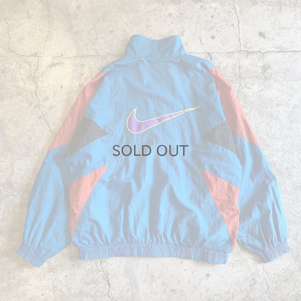 画像2: OLD【NIKE】3 COLOR PATCHWORK PATTERN DESIGN NYLON TRACK JACKET / Ladies L / MADE IN USA  (2)