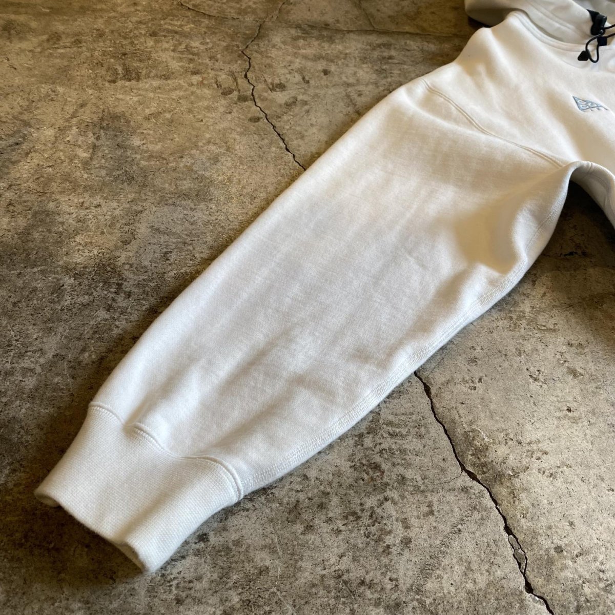 画像7: 【ACG】WHITE COLOR ONE POINT DESIGN DRAW CORD SWEAT HOODIE / Ladies L (7)