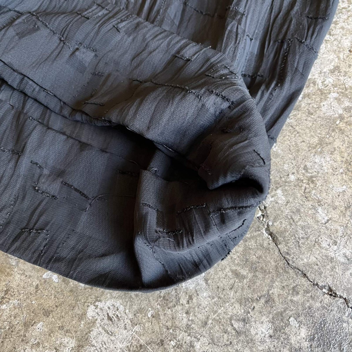 画像6: ALL OVER BLOCK PATTERN BLACK COLOR SHEER WIDE DESIGN PANTS / ~ W34 (6)