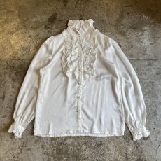 画像1: FLOWER EMBROIDERY TIERED FRILL DESIGN BLOUSE / Ladies M (1)