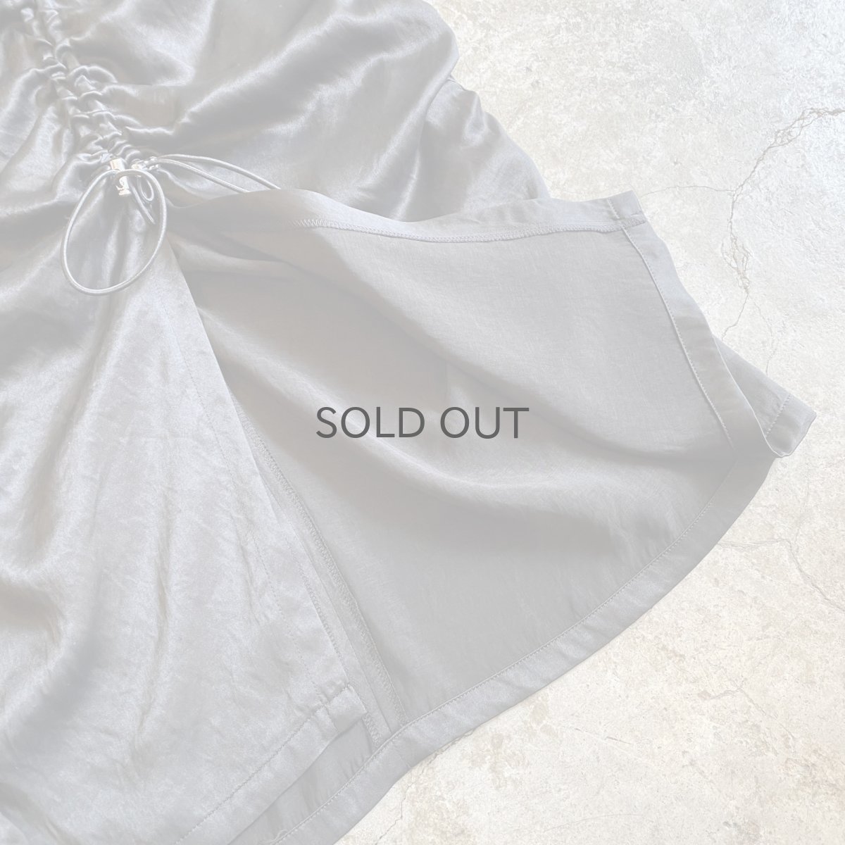 画像7: LUSTER BLACK COLOR DESIGN FRONT DRAW CORD SLIT SKIRT / FREE~W29 (7)