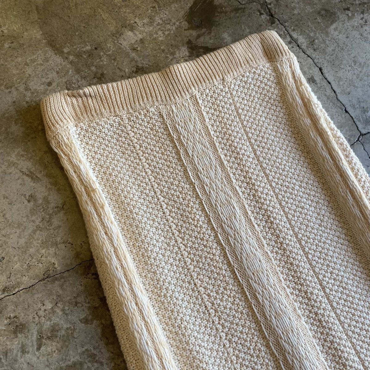 画像3: POINT FRINGE COTTON KNIT LONG DESIGN SKIRT / W24~W31 (3)