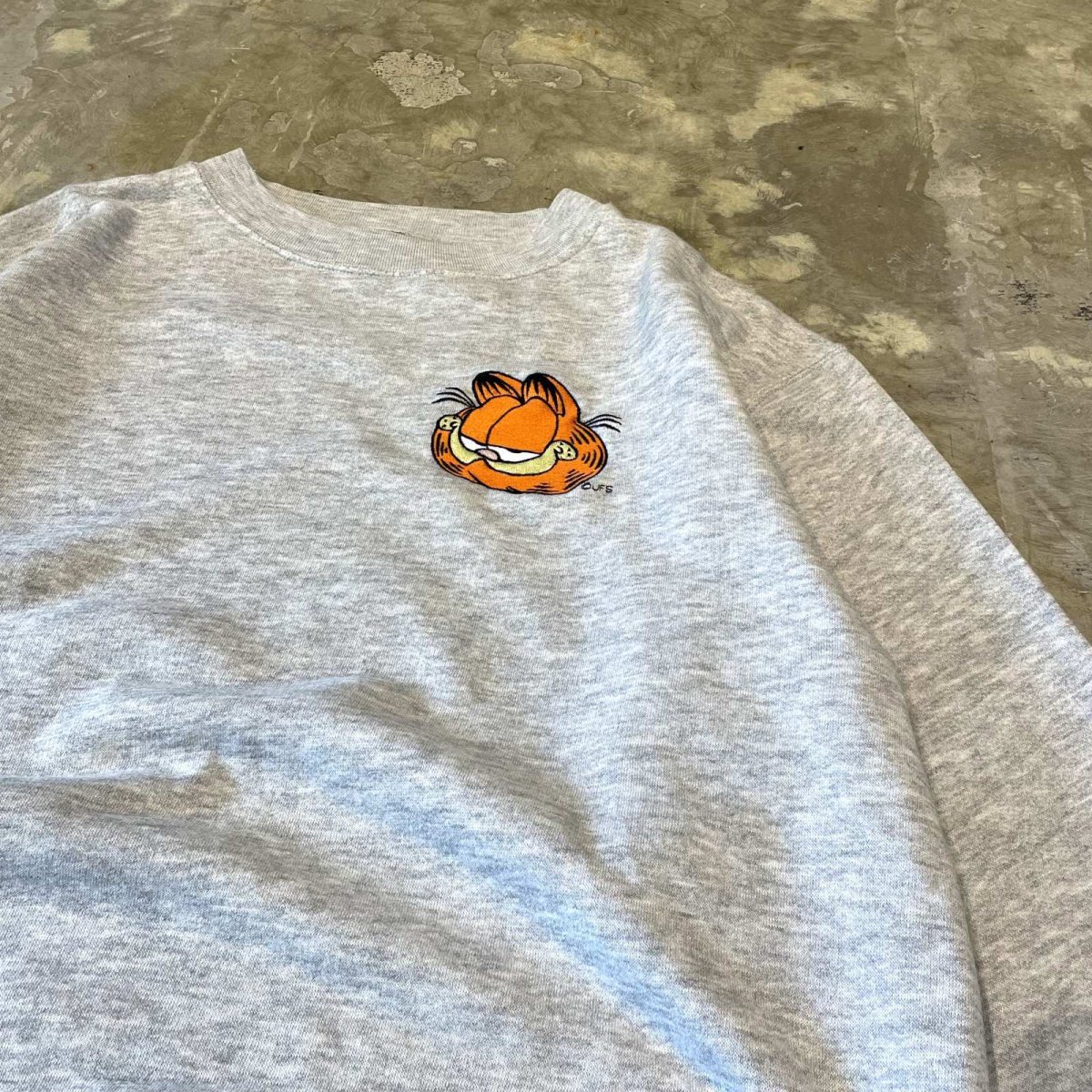 画像4: 90's "GARFIELD" ONE POINT EMBROIDERY SWEAT / Mens L (4)