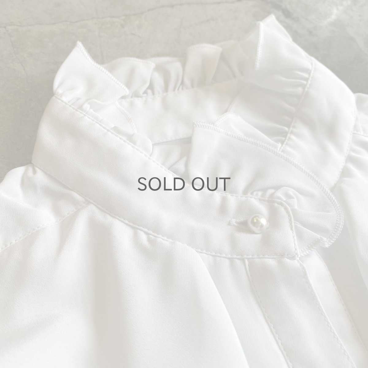 画像6: STAND COLLAR FRONT FRILL DESIGN SATIN BLOUSE / Ladies M (6)