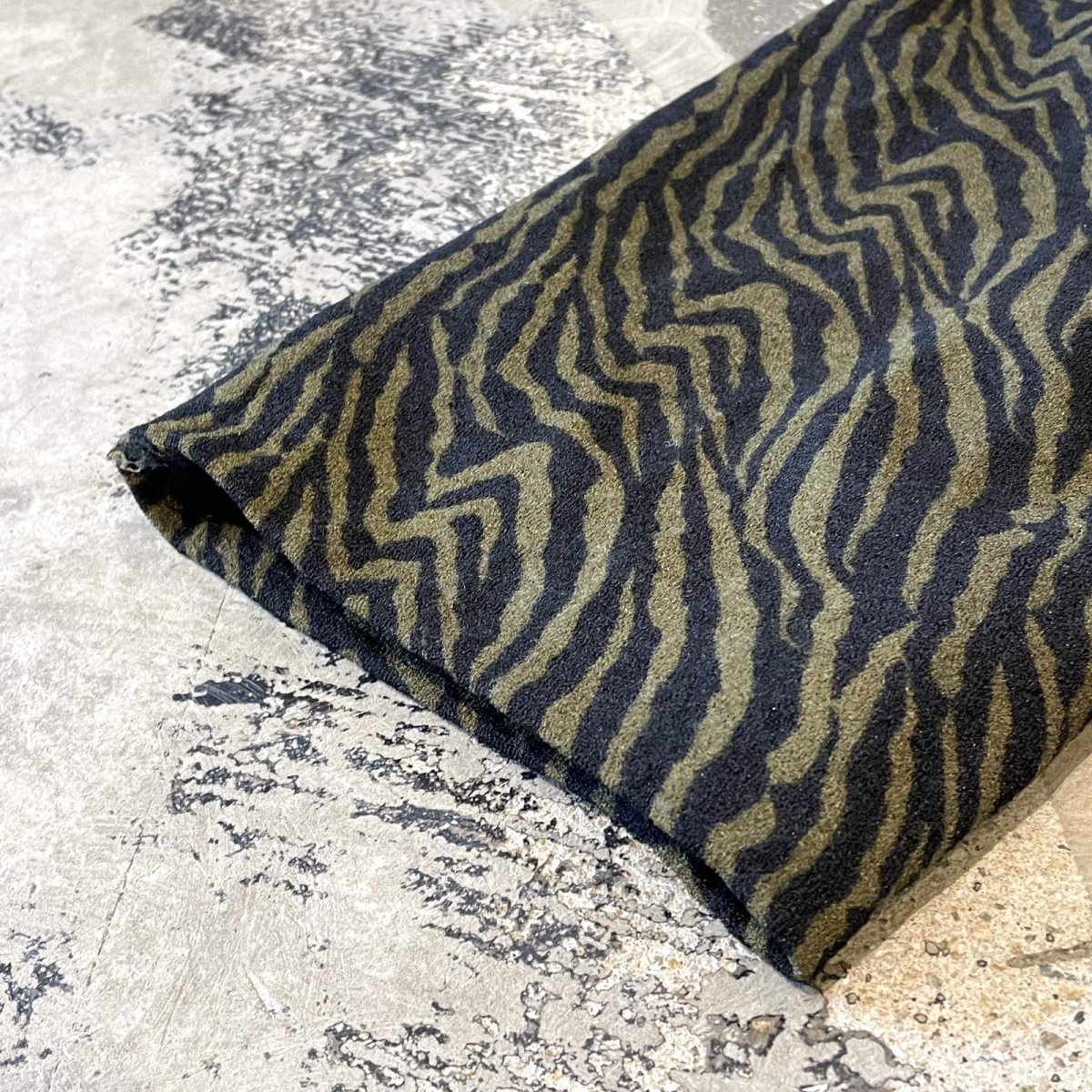 画像7: ALL OVER ZEBRA PATTERN 2POCKETS L/S SHIRT / Mens L (7)