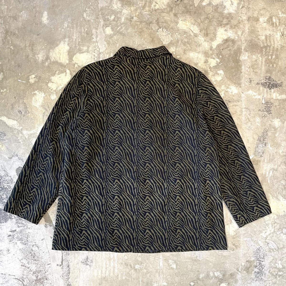 画像2: ALL OVER ZEBRA PATTERN 2POCKETS L/S SHIRT / Mens L (2)