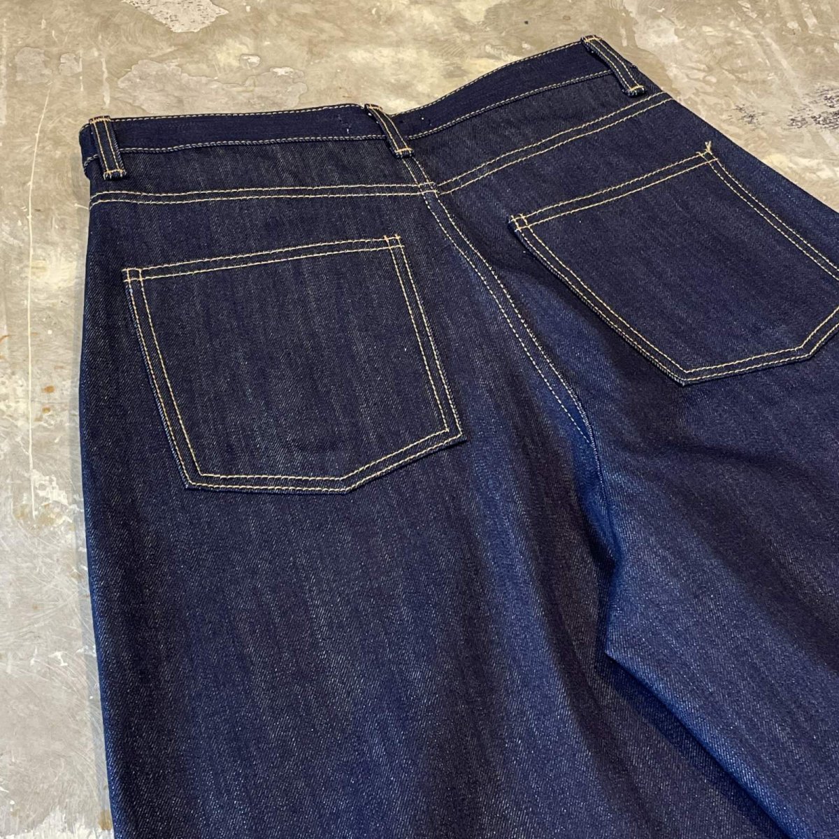画像9: 【WONDERGROUND】DOUBLE KNEE WIDE SILHOUETTE DENIM PANTS / BLUE / OS (9)