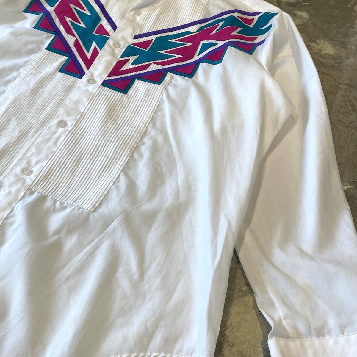 画像6: FELT PATCHED FRONT PLEATED DRESS L/S SHIRT / Mens L (6)