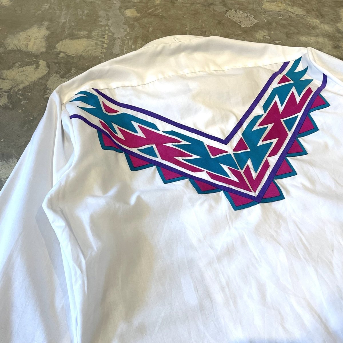 画像9: FELT PATCHED FRONT PLEATED DRESS L/S SHIRT / Mens L (9)