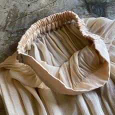 画像8: ASYMMETRY DESIGN SLIT LUSTER SKIRT / W24~W33 (8)