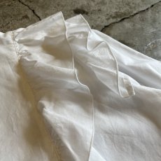 画像10: POINT FRILL DESIGN NO COLLAR L/S BLOUSE / Ladies M (10)