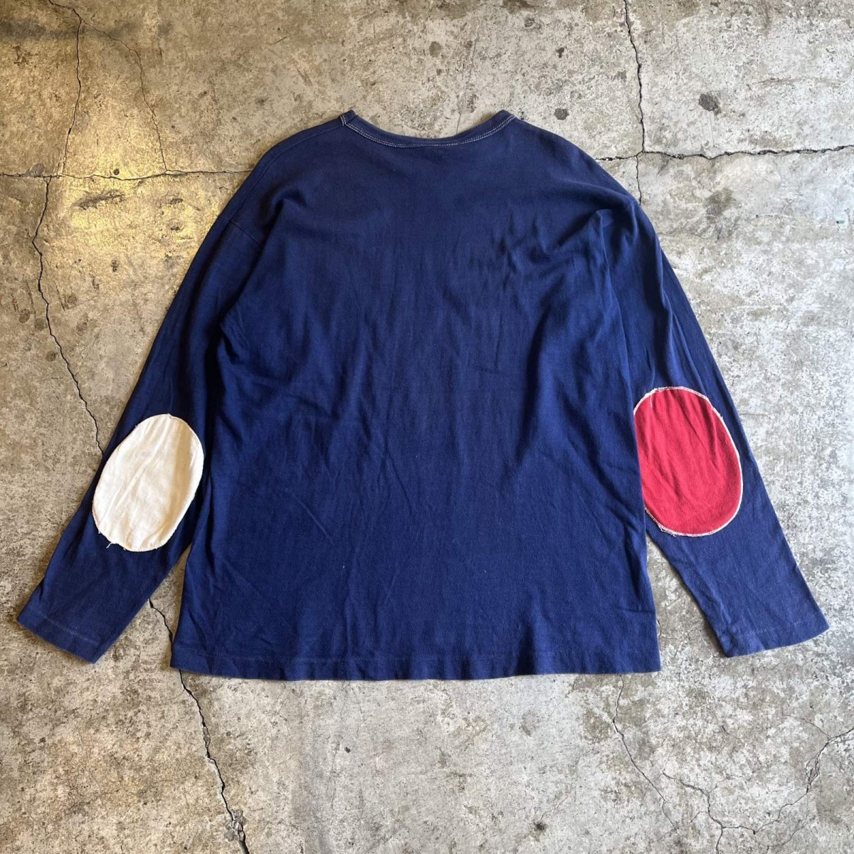 画像2: 70's 【CHAMPION】POINT LOGO PRINTED 2 COLOR ELBOW PATCH DESIGN L/S TOPS / Ladies M (L) / MADE IN USA (2)