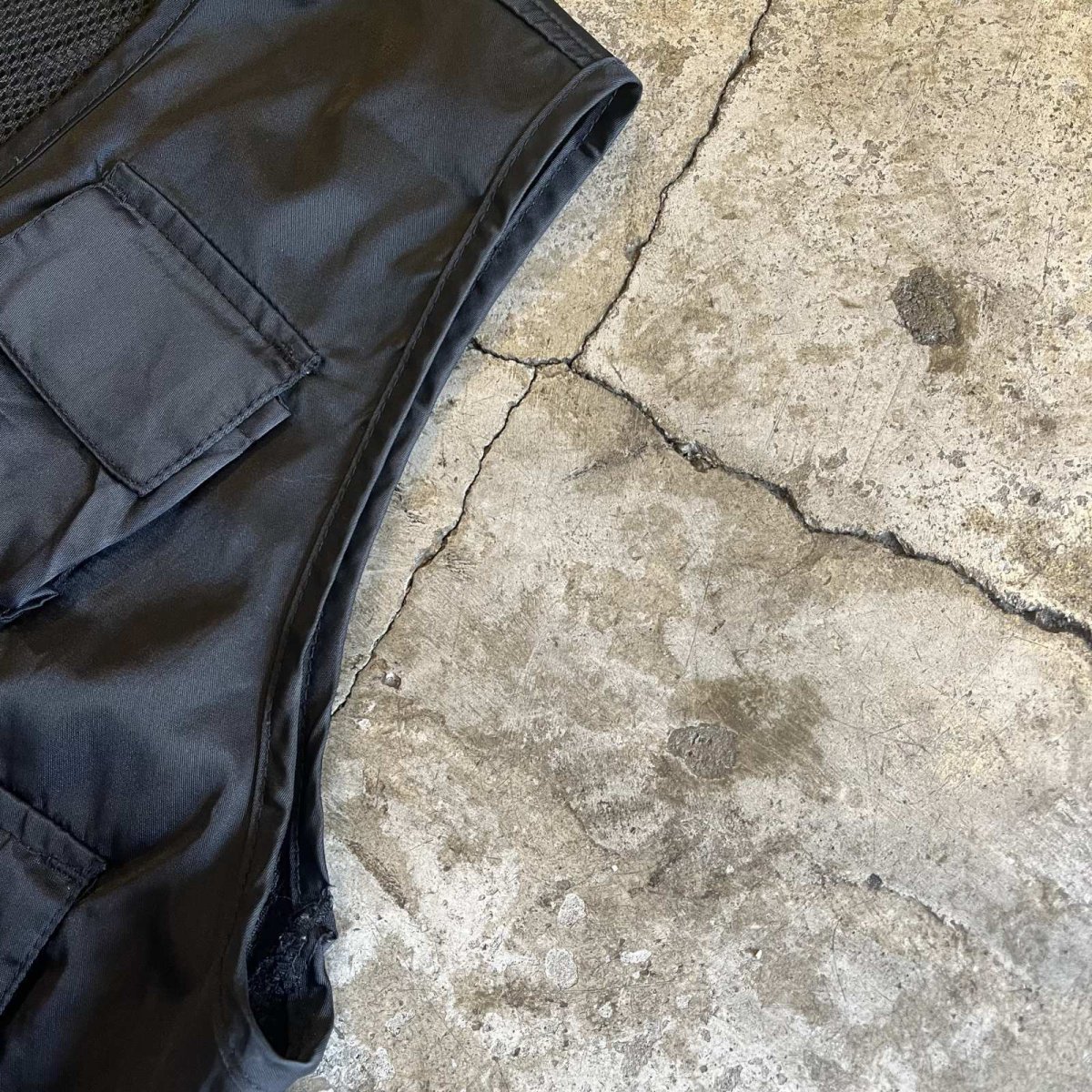 画像5: FRONT 6 POCKET DESIGN BLACK COLOR NYLON VEST / Ladies M (5)