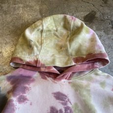 画像4: 【NIKE】TIE DYE PATTERN ONE POINT DESIGN SWEAT HOODIE / Ladies L (4)