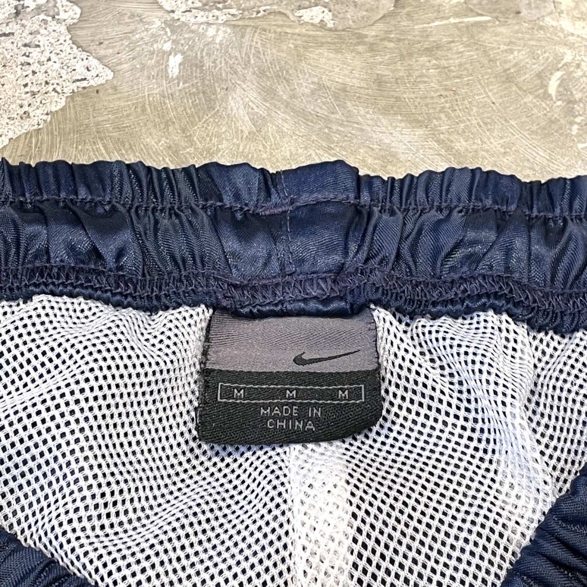 画像13: 【NIKE】SIDE LINE LOGO NYLON TRACK PANTS / W28~FREE (13)