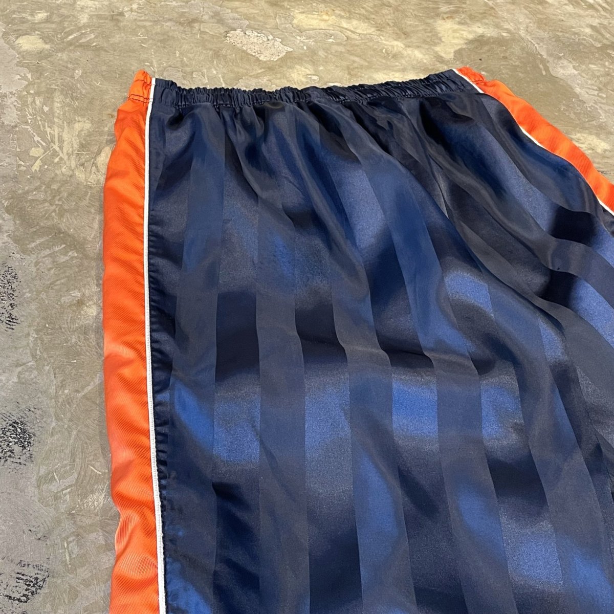 画像9: 【NIKE】SIDE LINE LOGO NYLON TRACK PANTS / W28~FREE (9)