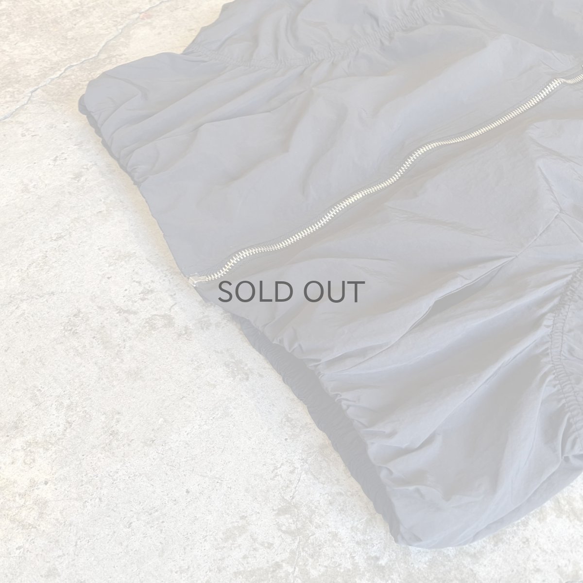 画像4: SLEEVE GATHER DESIGN ZIP UP VEST / Ladies M (4)