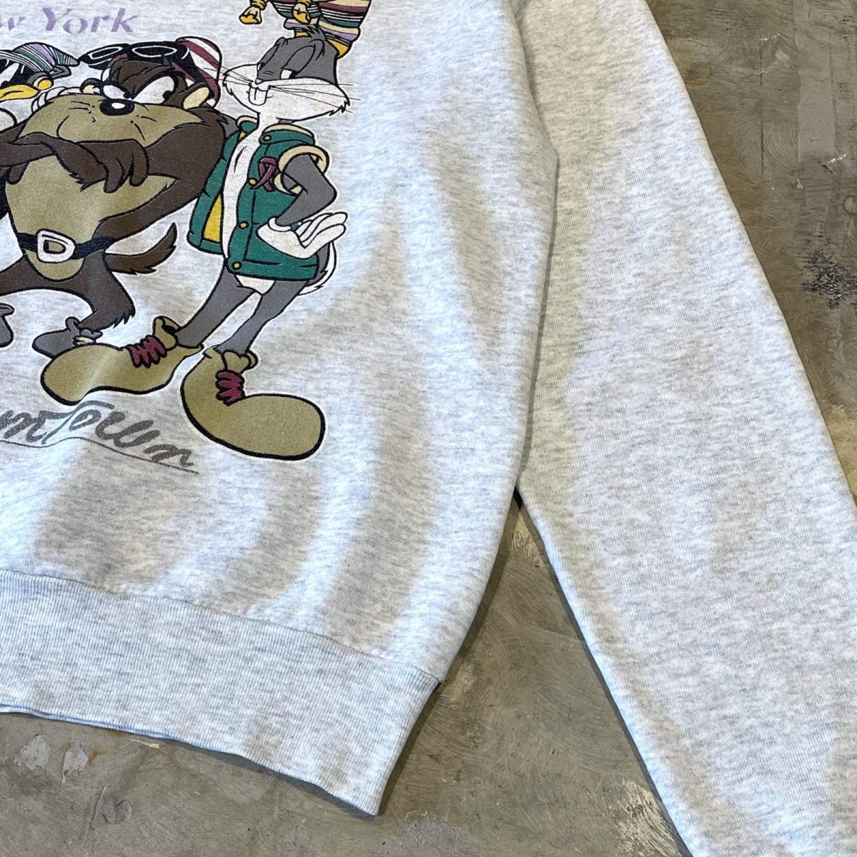 画像6: 90's "LOONEY TUNES"  CHARACTER PRINTED SWEAT / Mens L (6)