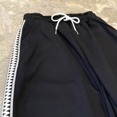 画像3: SIDE KNITTING LINE WIDE SILHOUETTE SWEAT PANTS / FREE (3)